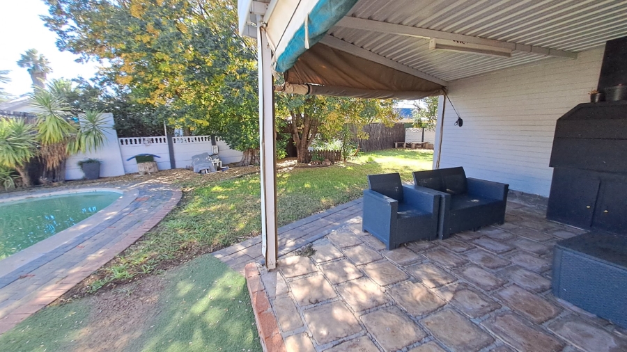 4 Bedroom Property for Sale in Fichardt Park Free State